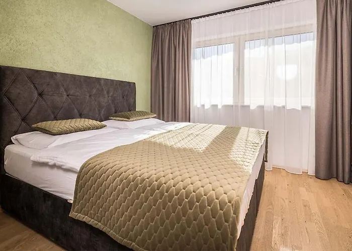Greenview Apartment